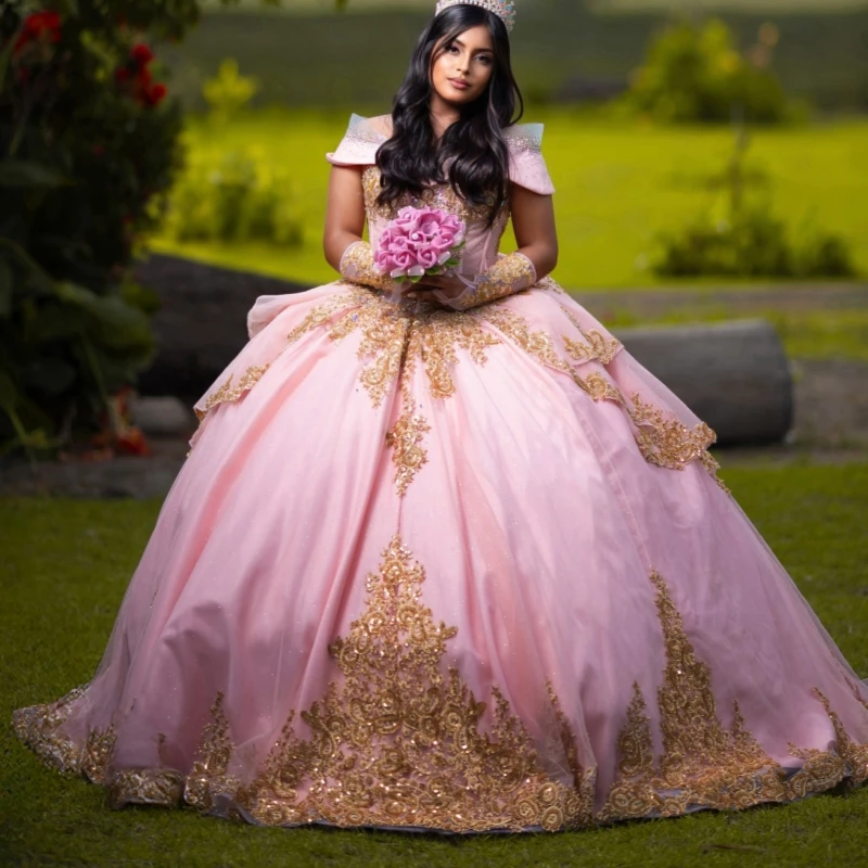 

Pink Shiny Ball Gown Quinceanera Dresses Gold Applique Lace Beading Crystal Bow Corset Tiered Tull Off Shoulder Sweet 16 Dress