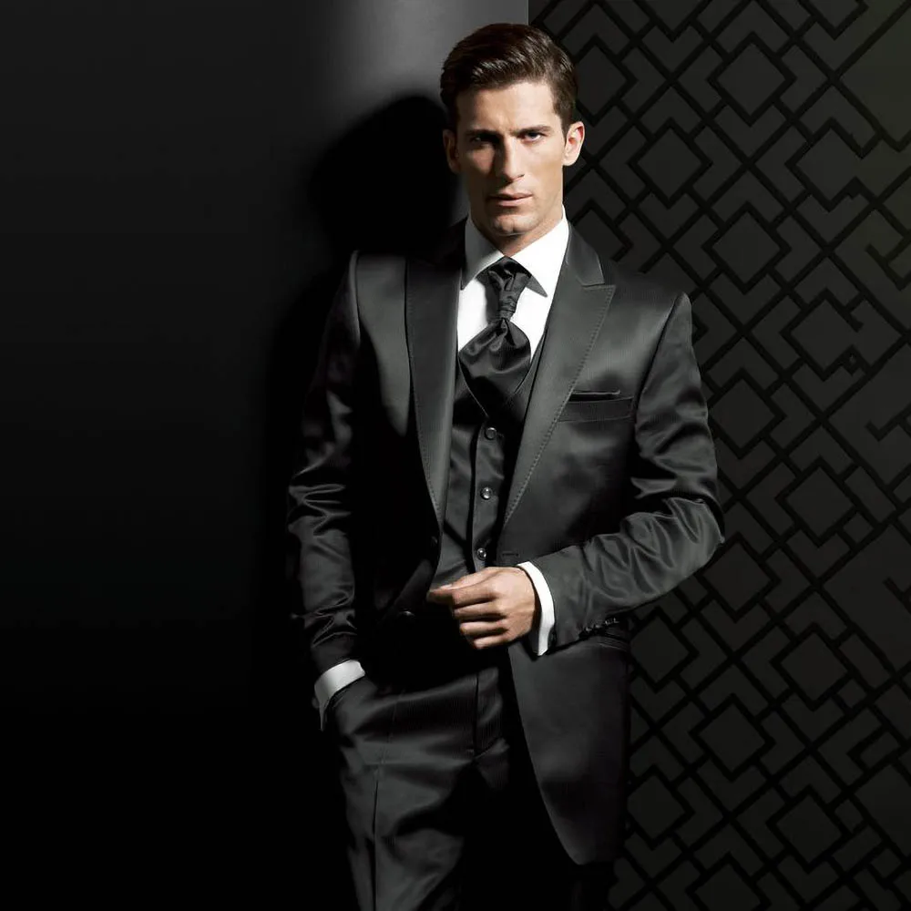 Full Men's Suit Classic Black Peak Lapel Solid Color Male Suit Fashion Slim Fit Blazer Party Prom Wedding Tuxedo Custom 3 Piece