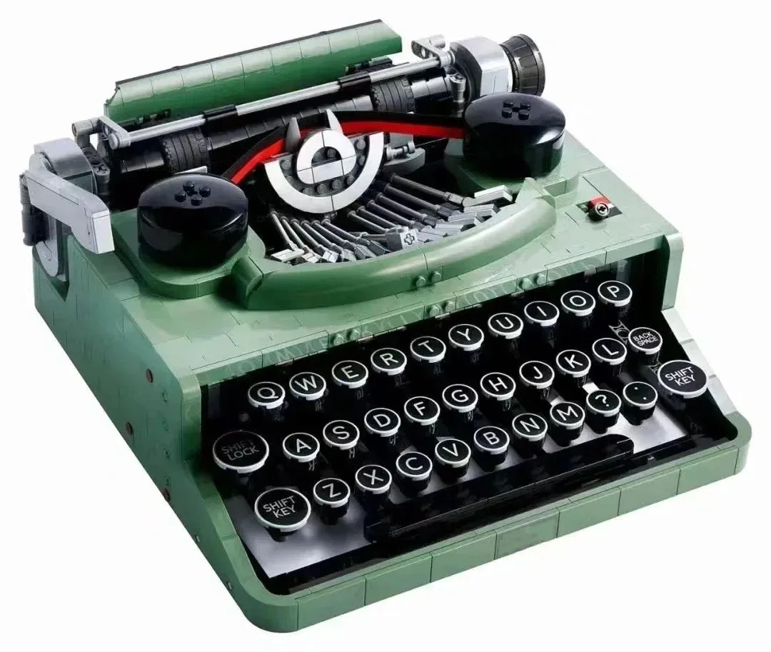 Retro typewriter building model decoration