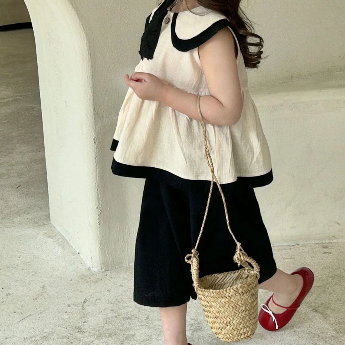 Girls Fashionable Water Wash Cotton and Hemp Set 2024 Summer Doll Shirt Top Casual Wide Leg Pants Fashionable Two Piece Set