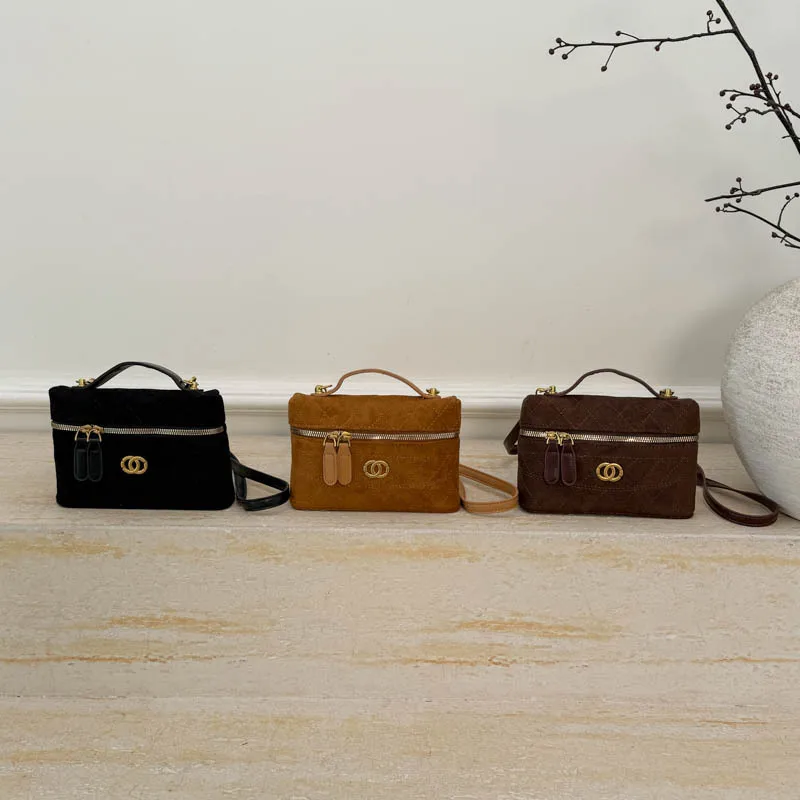 

Elegant Shoulder Bag 2025 New for Women, Luxury Soft Leather Crossbody Handbag, Fashionable Box Tote for All Occasions