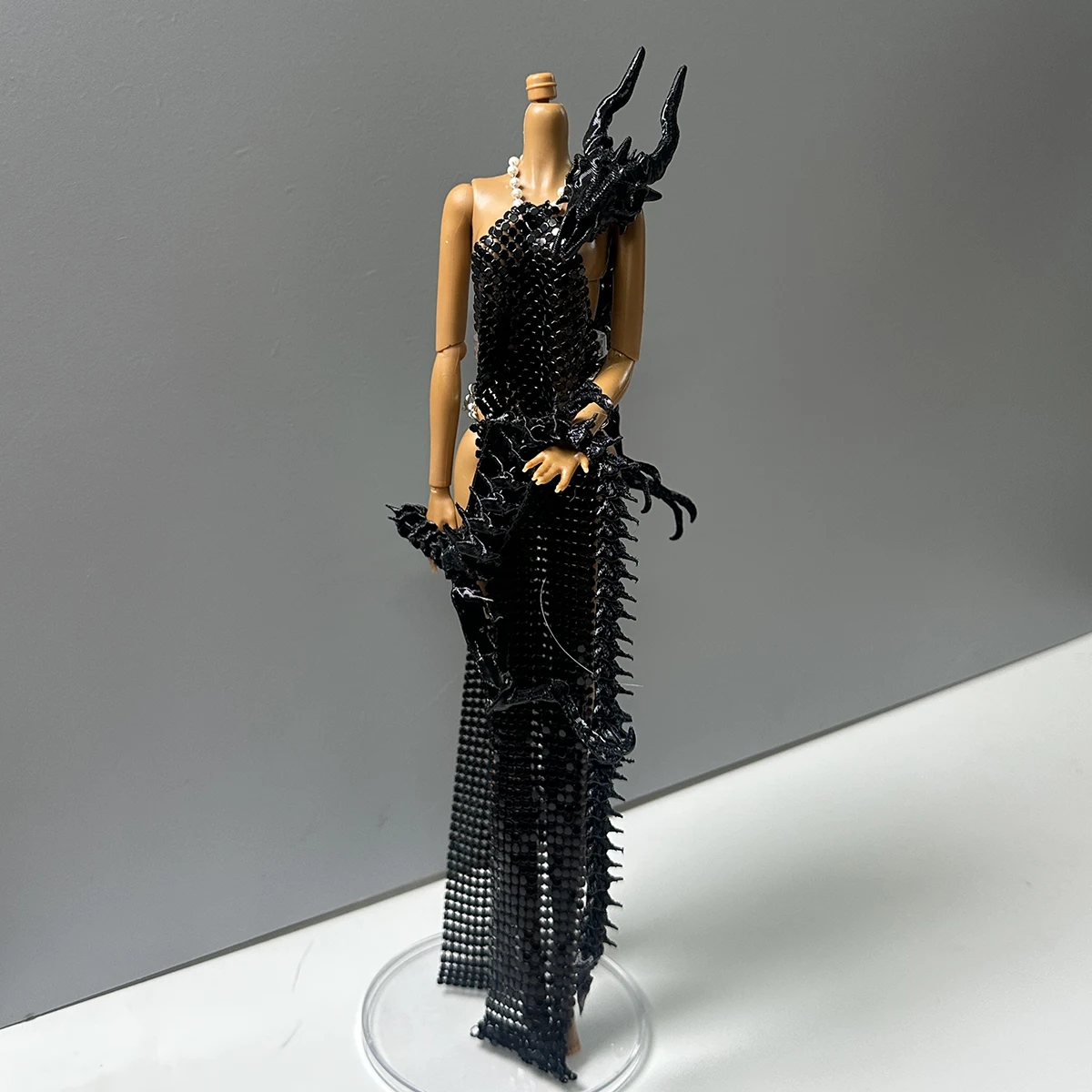 Luxury Unique Design Sun Goddess/Evil Dragon/Cleopatra-Style Theme Metal Sequin Evening Gowns For 1/6 FR Babi Supermodel Doll view 3