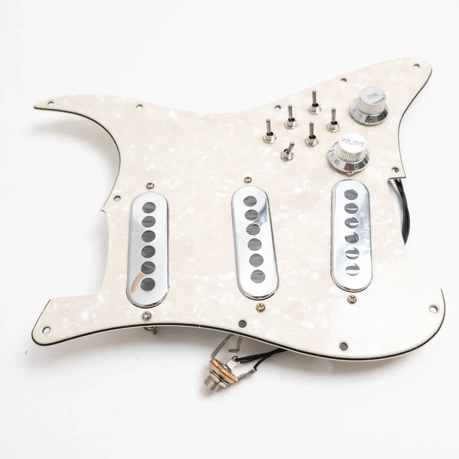 خصم حار بيع-الغيتار الكهربائي محملة مسبقا Pickguard مع 3 تبديل 3 المرحلة التبديل لاقط استبدال جزء ل ST القيثارات