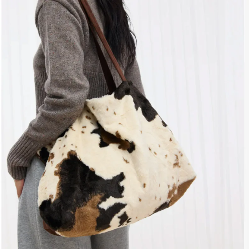 

New Large Capacity Shopper Bags For Women Winter Travel Tote Bag Cow Printing Plush Shoulder Bag Ladies Handbag