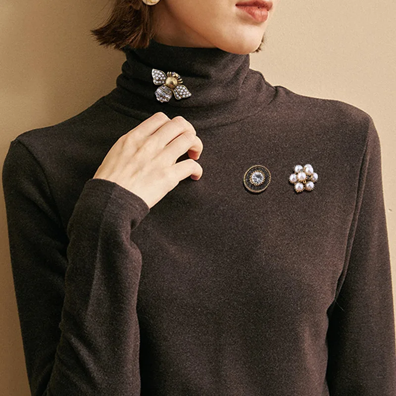 Three-piece Set of Vintage Pins Pearl Bee Brooches Fashion Accessories Luxury Corsages for Men and Women