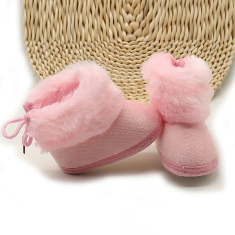 Sapatos de criança Veludo Quente Borboleta-nó Anti-derrapante Soft Booties Tecido De Algodão Primeiros Caminhantes Fit para 0-18 Meses Bebê