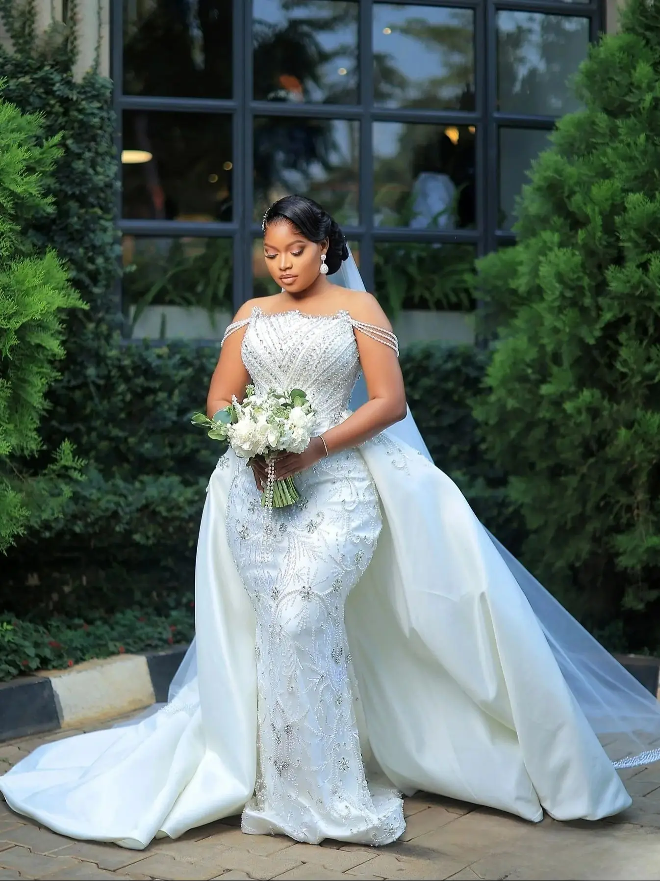 Aangepaste glanzende zware kralen kristallen luxe plus size zeemeermin trouwjurk vestidos noivas spaghetti bruidsjurken - afbeelding 2