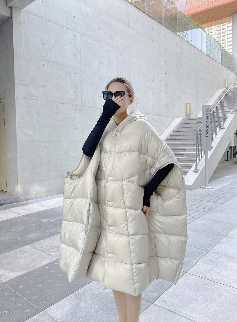 Luxury 90% white duck down jacket waistcoat for women Oversized Winter Thickened fluffy Hooded vest Overcoat INKEO 2O136