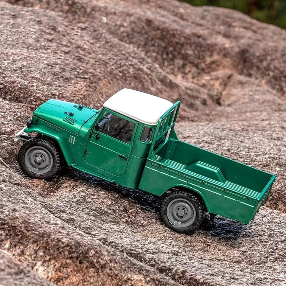 FMS RC Car 1/12 FJ45 Toyata Pickup Truck RTR 2.4G 4WD Raido
