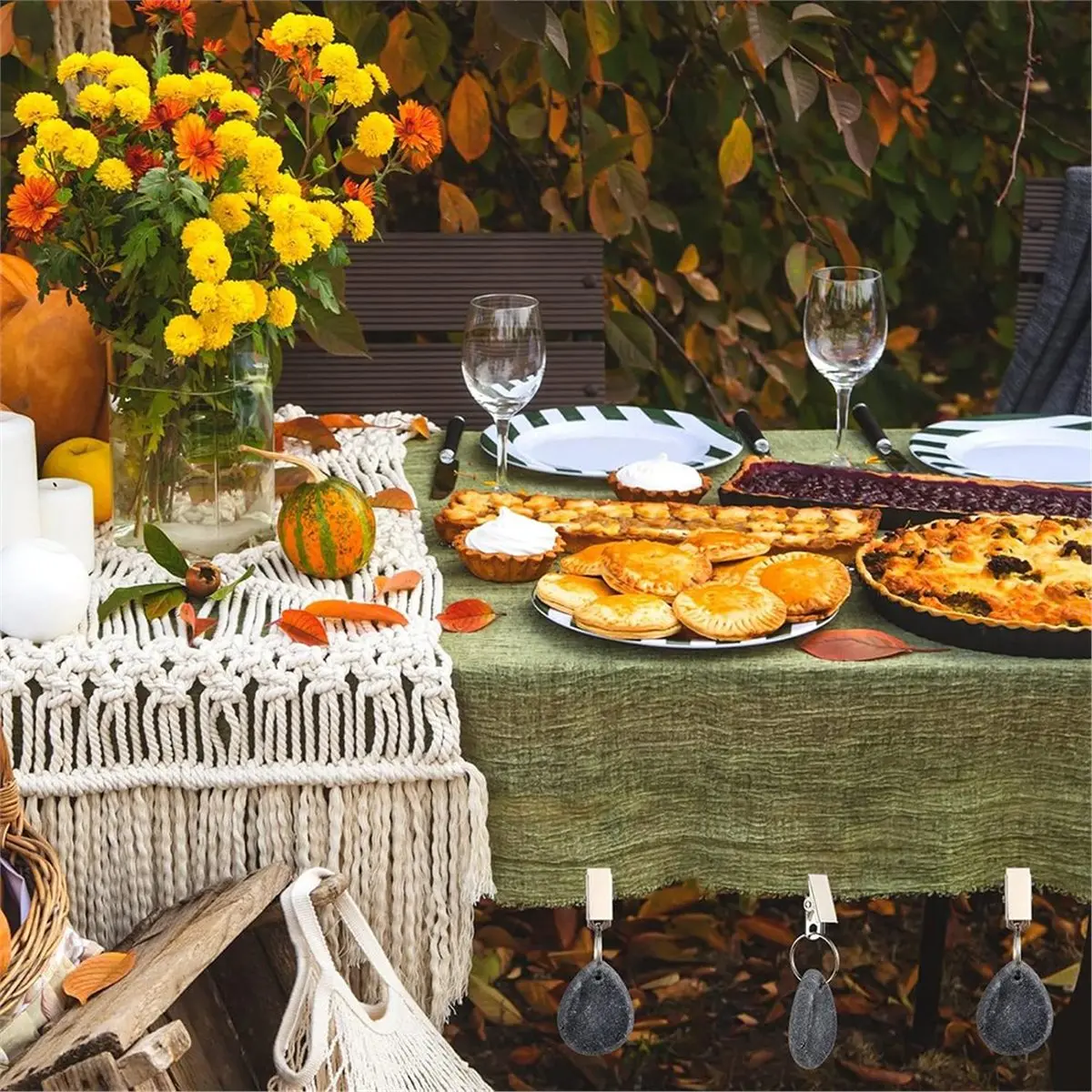 10-Piece Set of Light Gray Marble Tablecloth Weights with Teardrop Pendants and Stainless Steel Clip for Outdoor Picnics
