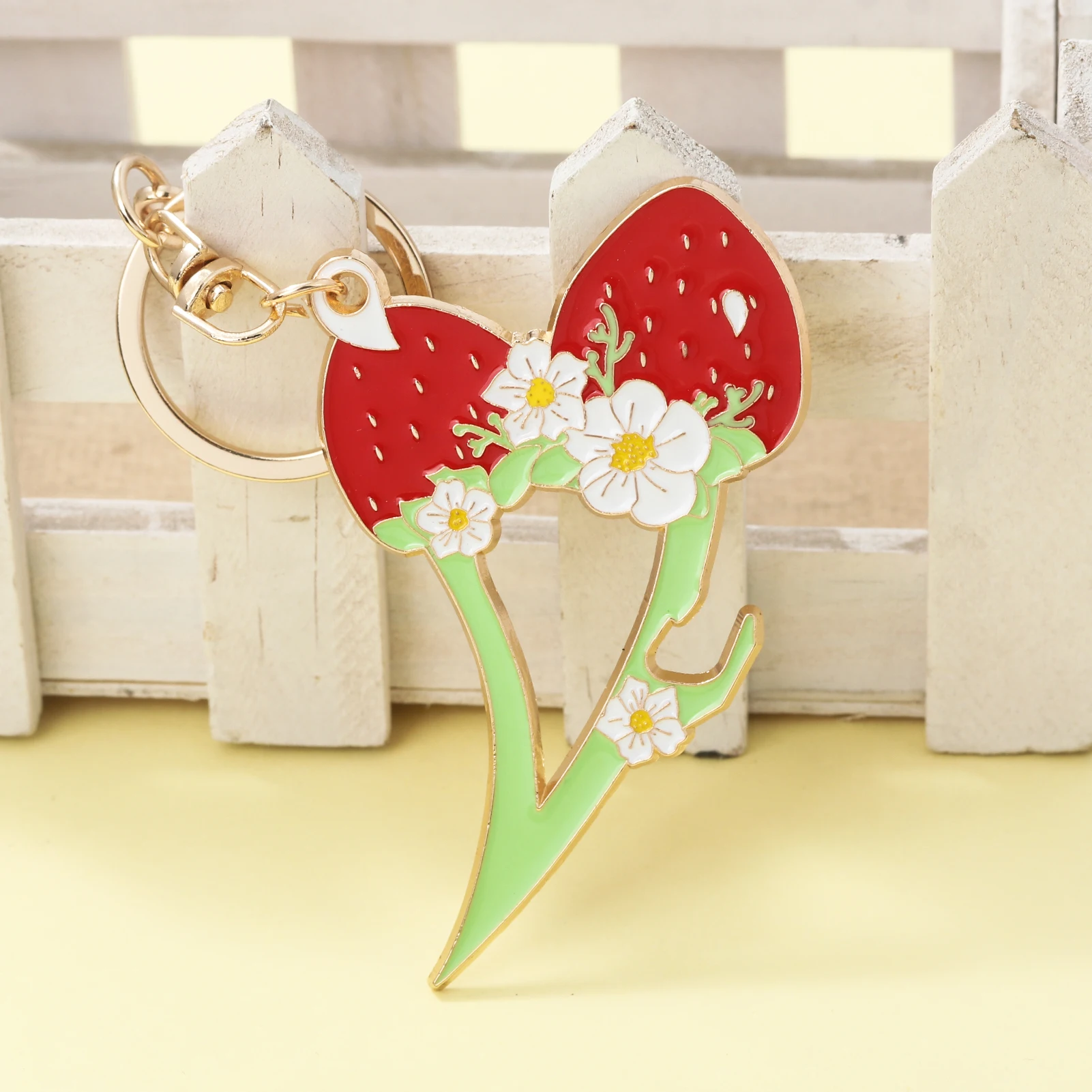 Fashion Cute Women's Self Defense Strawberry Keychain Bag Charm Keychain Safety For Women Accessories Set Gift For Girlfriend