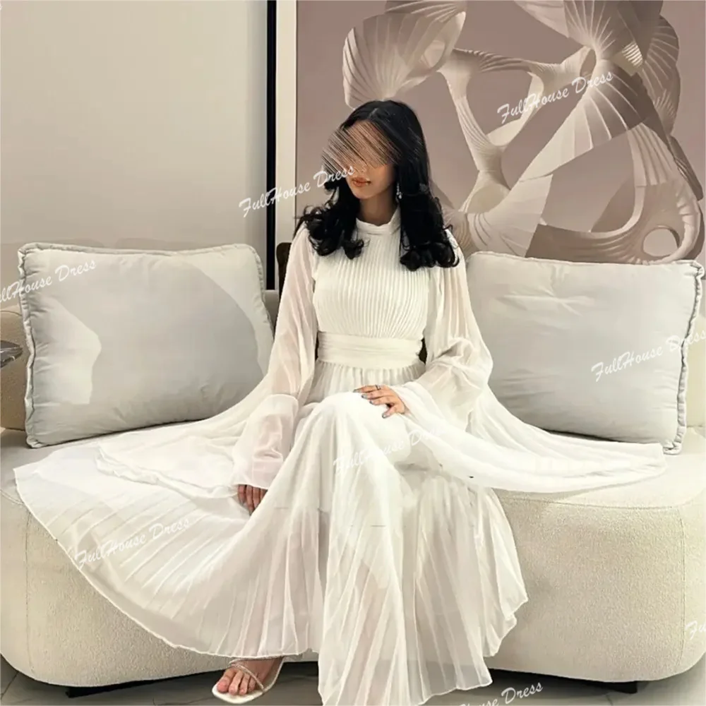 فستان سهرة رسمي بسيط مصنوع حسب الطلب برقبة عالية من الشيفون مطوي وأكمام طويلة على شكل جناح الخفّاش فستان حفلات طويل متدفق فيستدوس دي