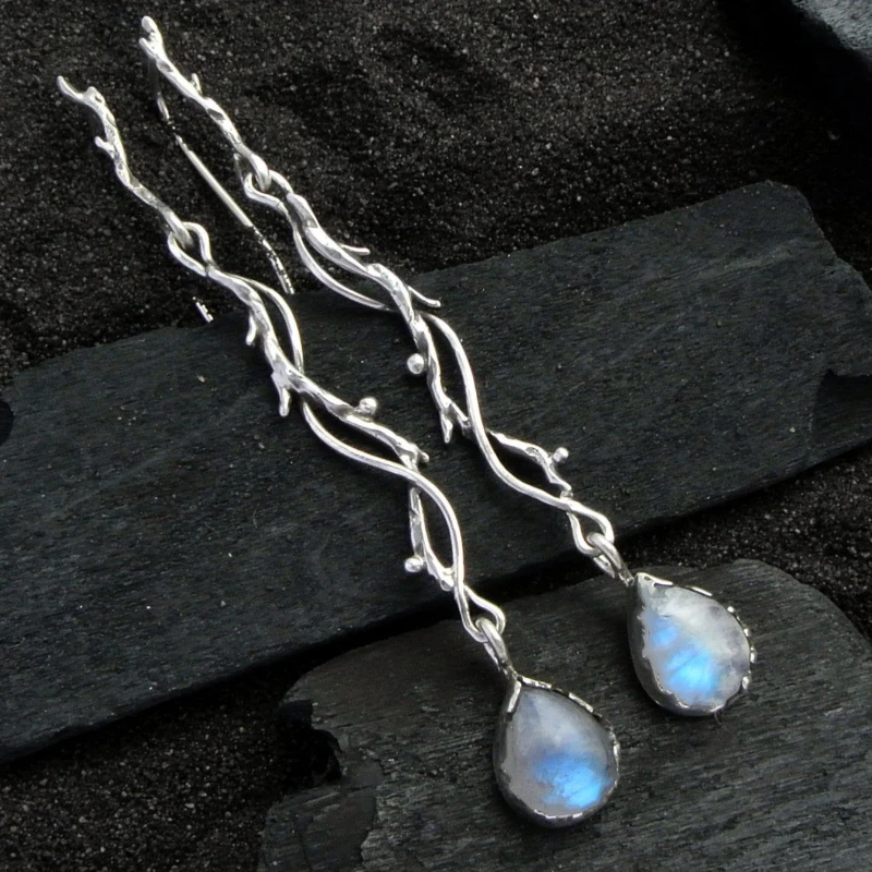 Vintage Silvery Pendant Ivy Leaf Earrings For Women Synthetic Moonstone Dangle Hook Earrings Exquisite Fashion Jewelry