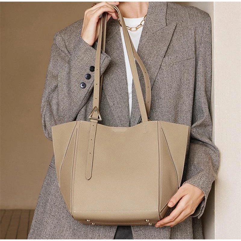 

High-end Deformable Women's Tote Bag Large Capacity Geometric Shoulder Bag Fashion Genuine Leather Handbag Luxury Women's Bag