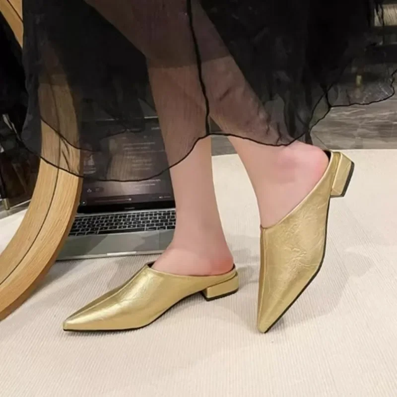 Minimally Pointed Low Heeled Slippers for Women in Summer 2025, Suitable for Lazy People. Soft Leather Toe Sandals and Slippers
