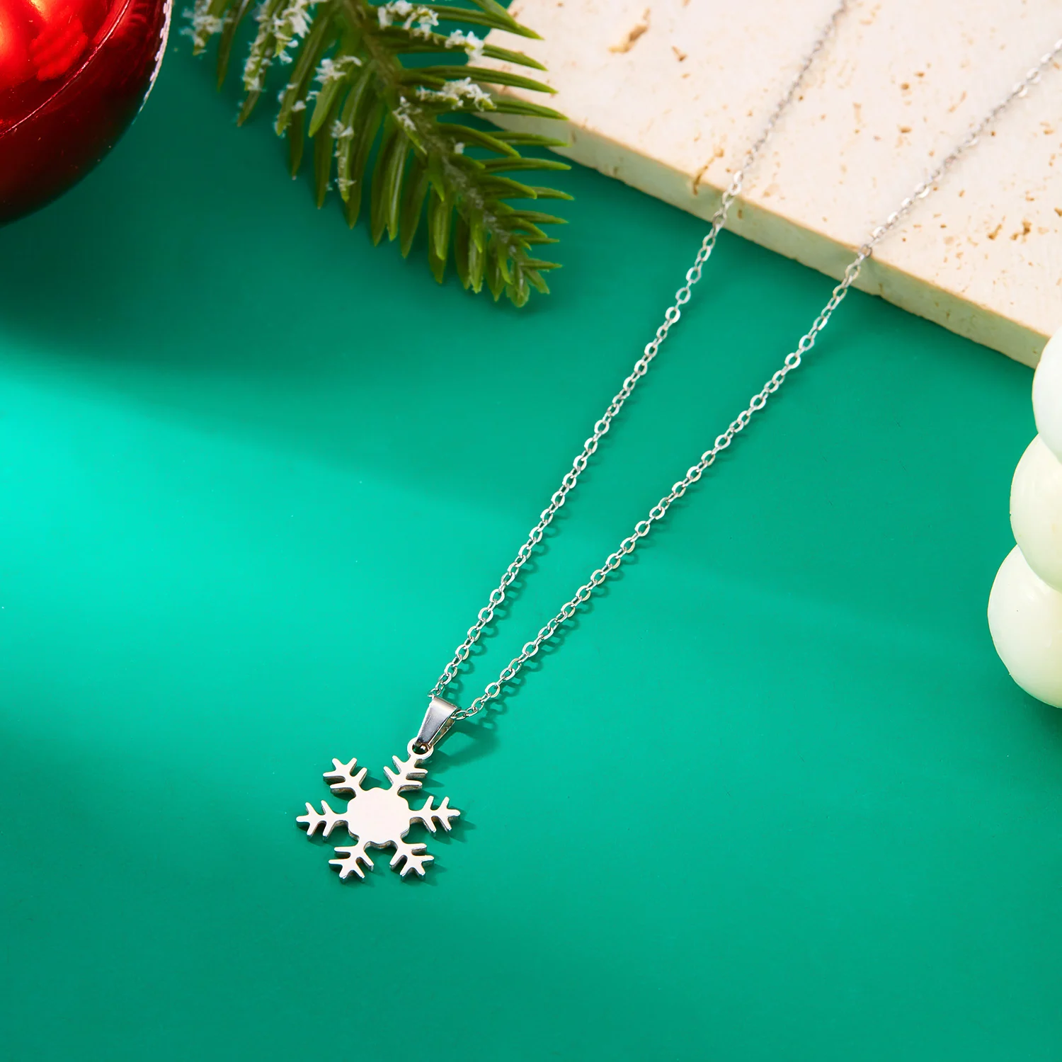 Minimalistische Weihnachts-Anhänger-Halskette aus Edelstahl für Frauen, Schneeflocke, Weihnachtsmann, Elch-Halskette, Freundschaft, Hochzeit, Party-Schmuck – Detail 26