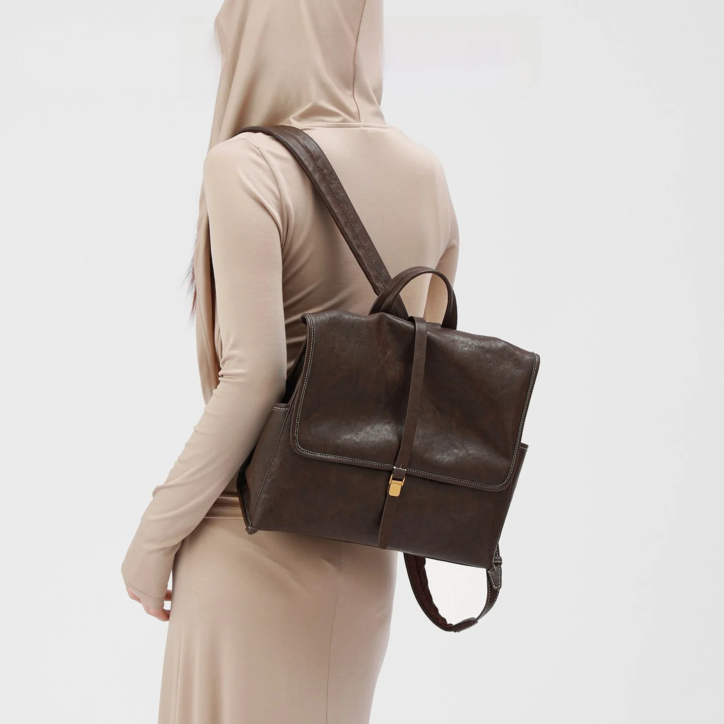 nouveau-sac-a-dos-en-cuir-tanne-grande-capacite-2026-pour-ordinateur-portable-sac-a-dos-double-Epaule-femme-style-artistique-vintage
