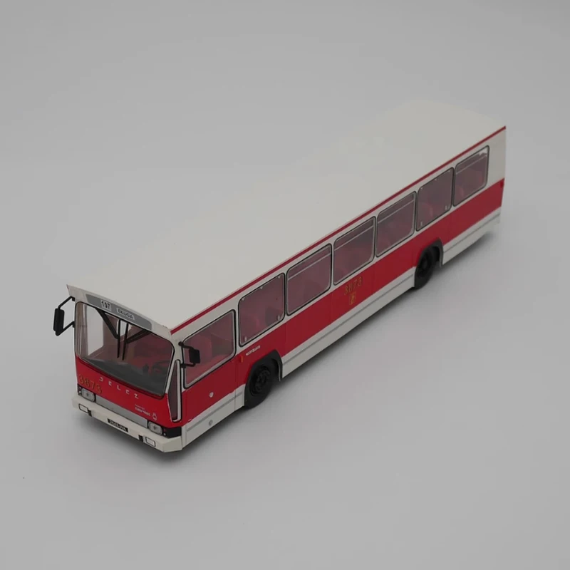 IXO Diecast Berliet PR100 im Maßstab 1:43 Bus aus Legierung, klassisches Automodell aus dem Jahr 1973, fertiges Produkt, Simulationsspielzeugsammlung, statisches Modell