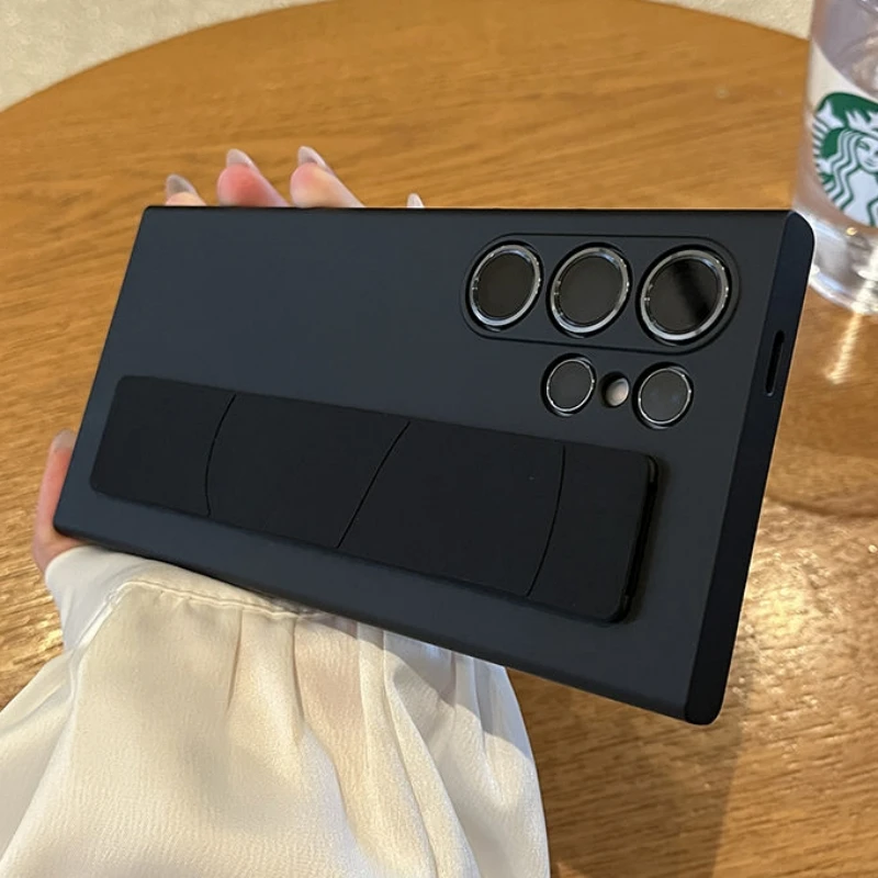 Luxuriöse weiche Silikon-Handyhülle mit elastischem Handgelenkband für Samsung S25 Ultra S23 S24 Ultra Plus, ultradünn, matt, PC-Hartschale