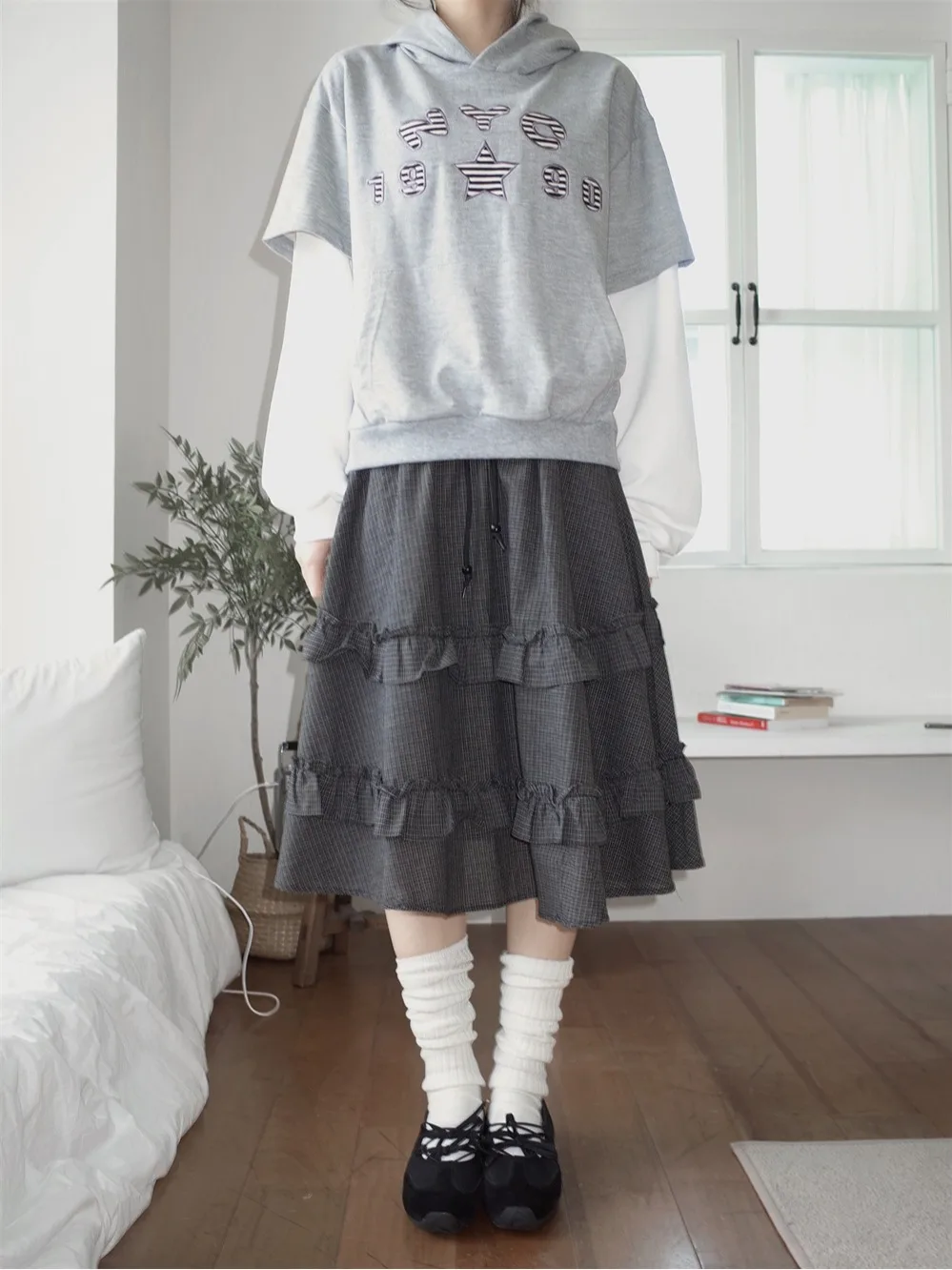 Retro Japanese Style High Waist Midi Skirt with Double Flounces Forest System Checkered Cake Skirt Elastic Waist Half Body Skirt