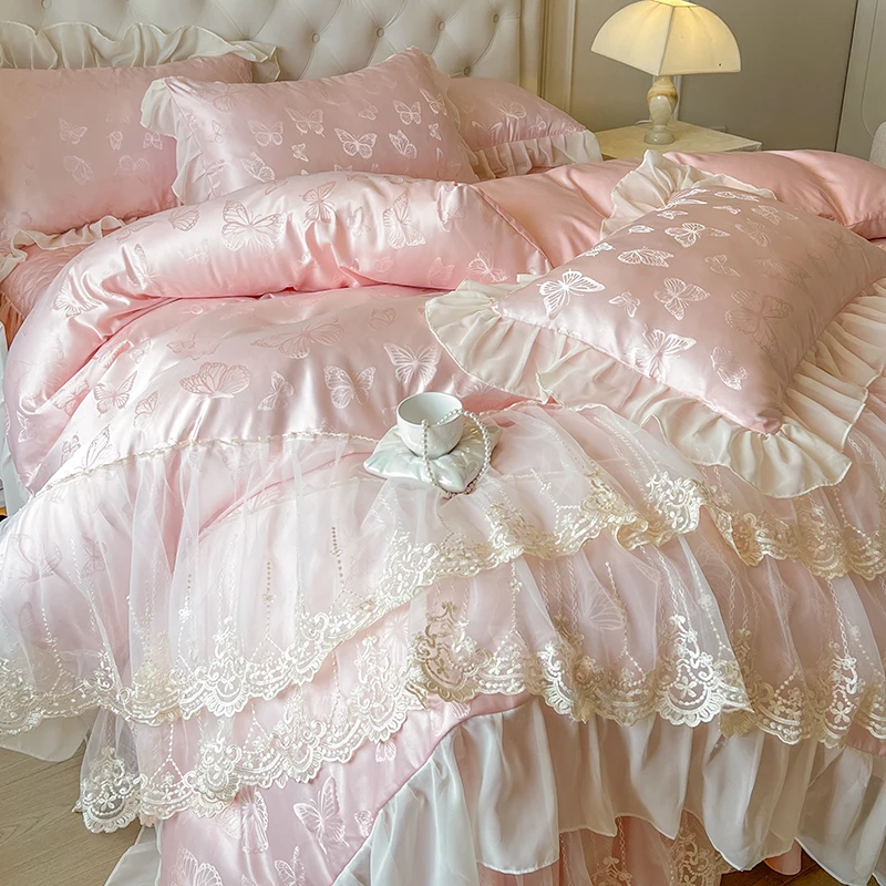 

4/6 шт., розовая бабочка, жаккардовый трехслойный кружевной комплект с оборками, свадебное постельное белье принцессы, пододеяльник, юбка, покрывало, наволочки