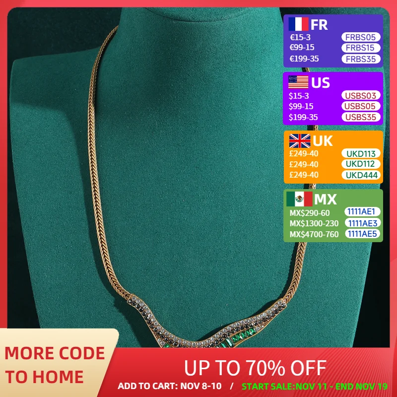 

Vintage Emerald Green Leaf Zircon Necklace Rhinestone Smiling Face Pendant Accessories For Women Luxury Designer Jewelry 2025