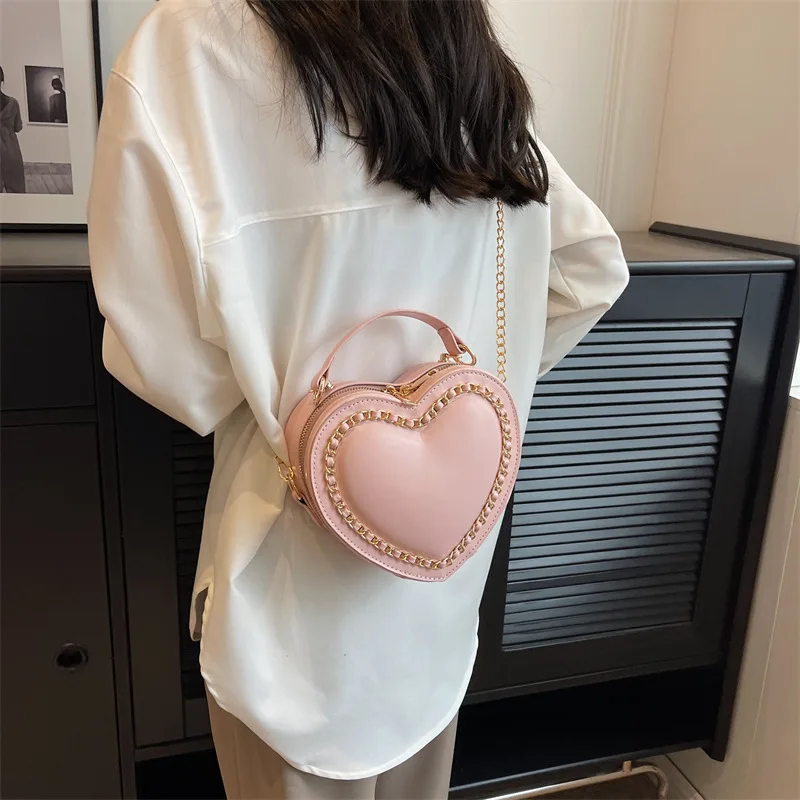 Women Purses And Handbag Fashion Red Love Heart Shape Shoulder Bag Women Chain Crossbody Bag Ladies Purse And Clutch Bag