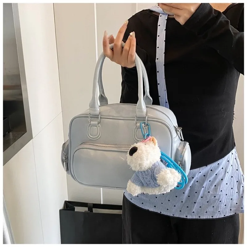 スタイリッシュでシンプルなデザイナーおむつバッグ、女性用大容量レザートートバッグ、ミニマリストでエレガントなヴィンテージ高級ファッション