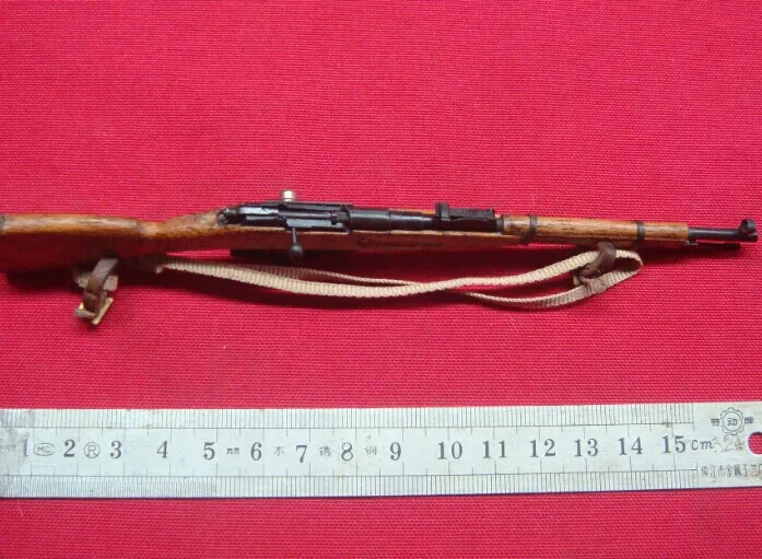 1/6 Mosin Nagan 1938 carbine gun. Metal solid wood material can be decomposed. Military fan collectibles, gifts. Crafts