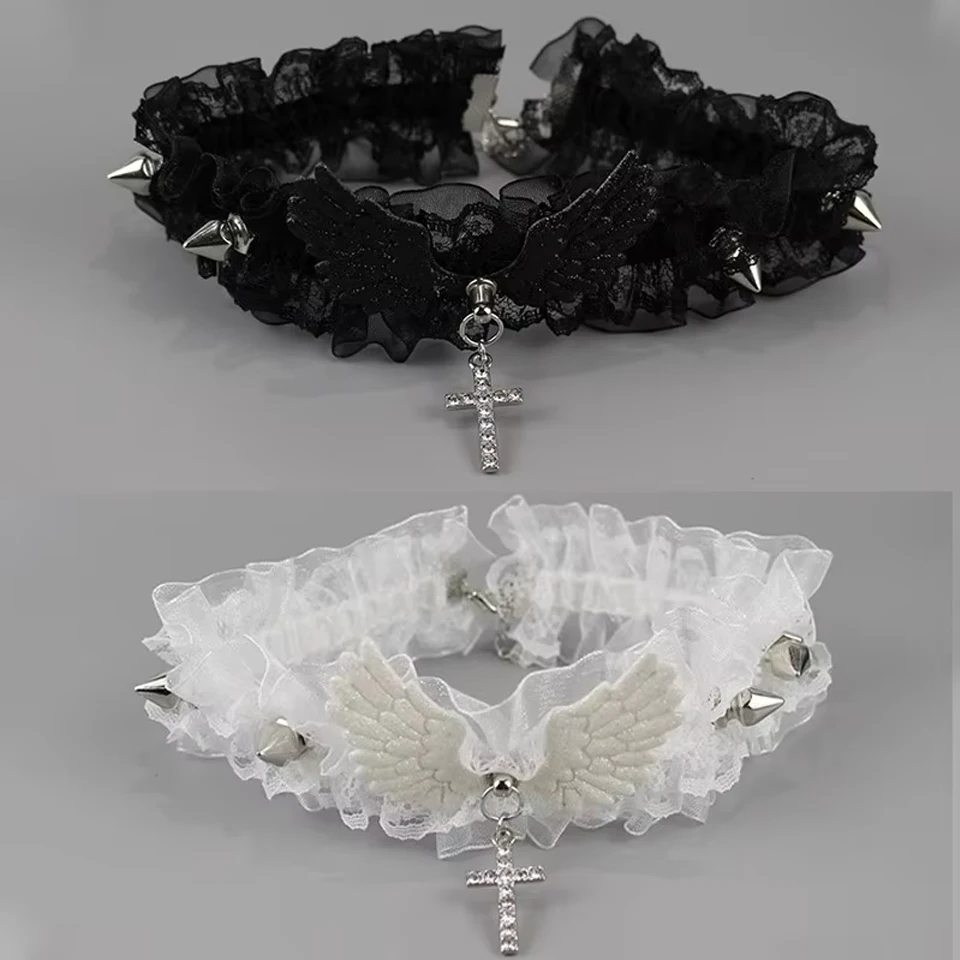 ZAKOL Fashion Y2K Angel Wings Lace Choker Necklace for Women Girls Wide Lace Rivets Lolita Lace Cool Leather Necklace Daily Wear