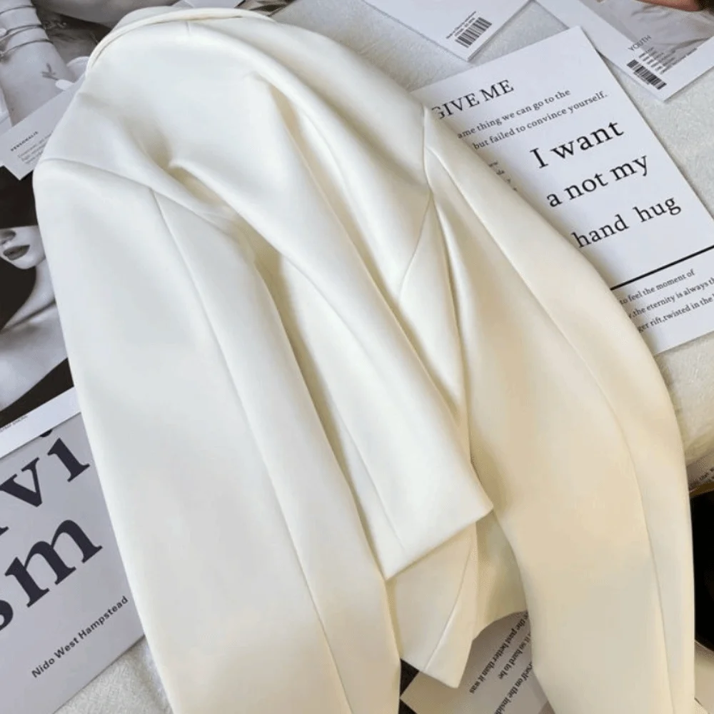 

Classic Casual Korean Suit Jacket Loose Long Sleeve Suit Coat Women Buttoned Blazer College Clothes Short Office Blazer Women