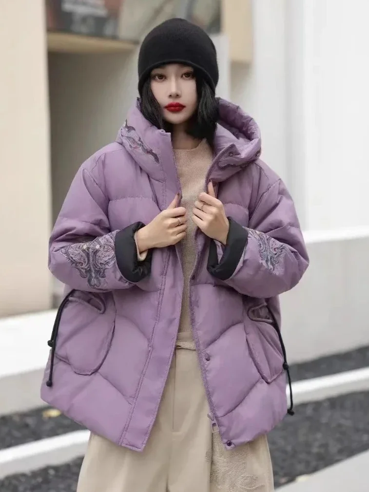 

2025 Winter European Women's Down Jacket Commuter Hoodie Embroidered Fashion Jacket