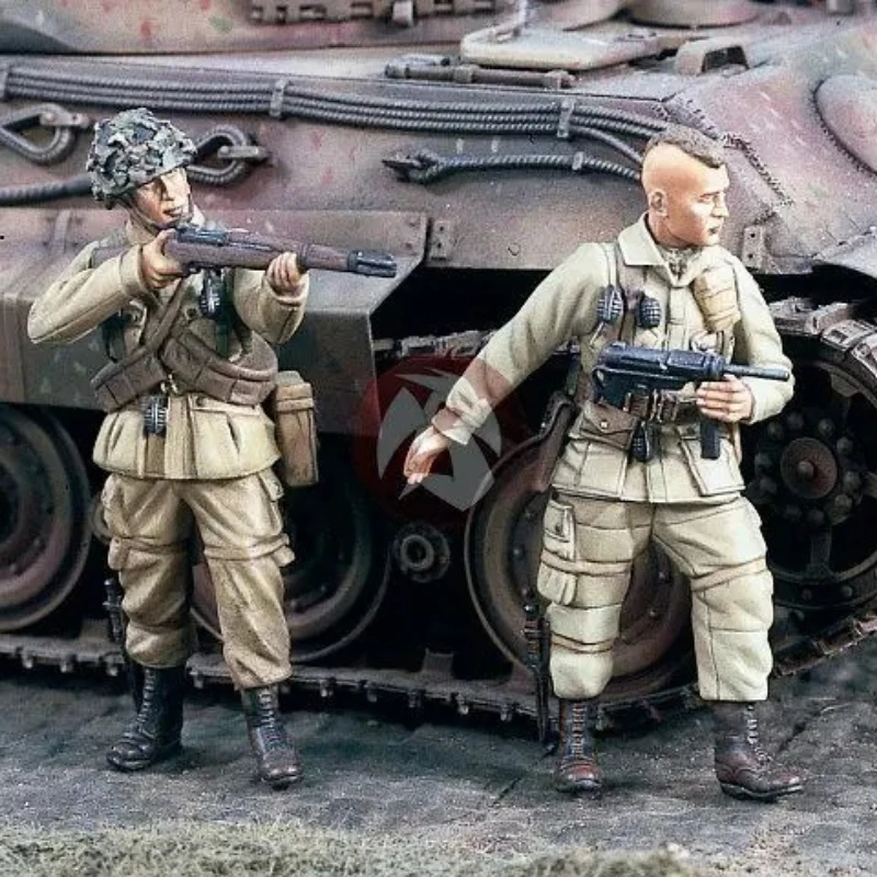 1/35 Resin Figure model kits Historical military Paratrooper Scouts Advancing in 2 FG  Unassembled and unpainted 754