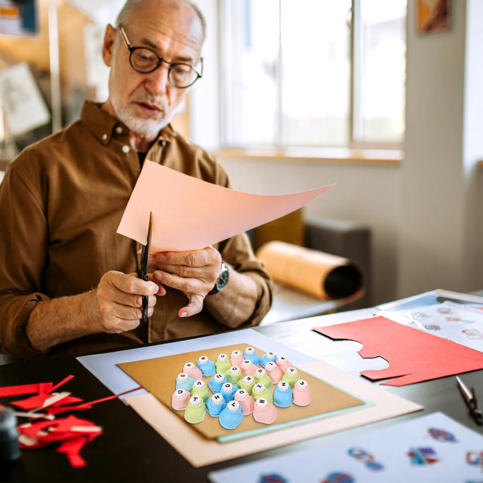 

Набор для тиснения букв алфавита, универсальный, для бумаги, ткани, скрапбукинга, изготовления открыток, поделок, дырокол для бумаги