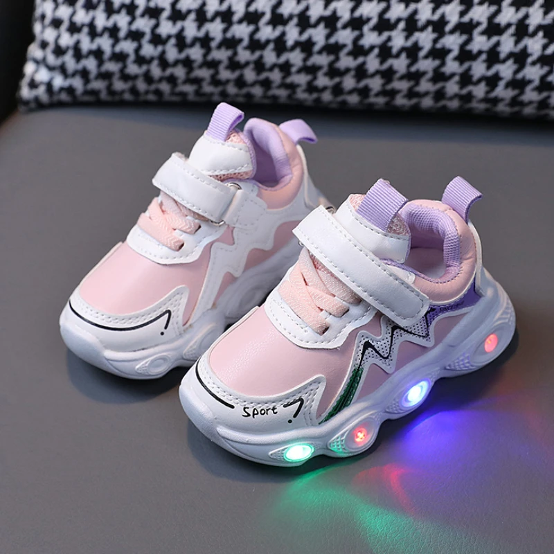 Children\'s Sneakers Boys Fashion Cute Led Lighted Shoes Girls Breathable Sport Sneakers Autumn New Casual Shoe for Kids 1-6Years