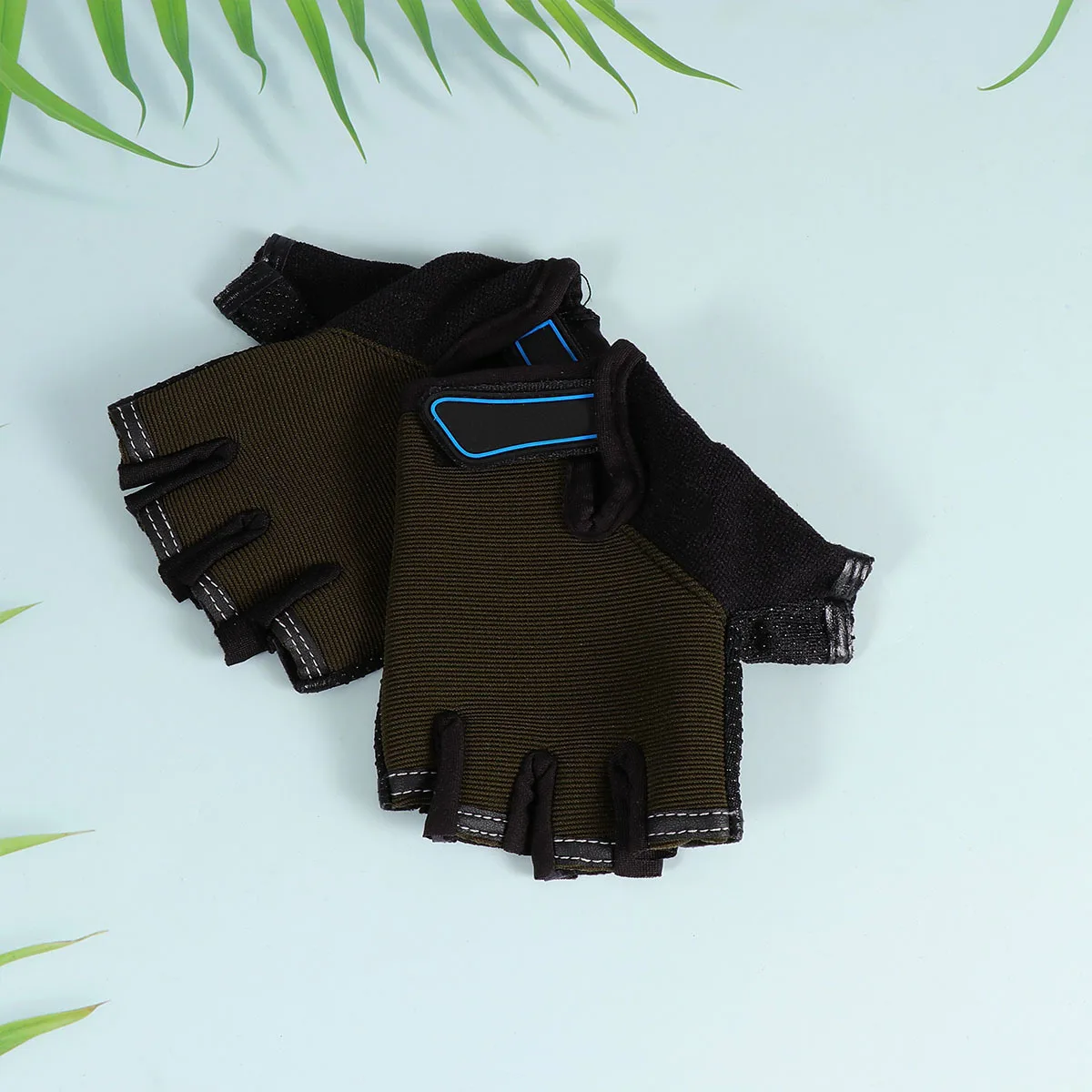 

3Pairs Half Finger Riding Gloves Breathable Shockproof Biking Gloves for Outdoor Fitness Sports Training (Black Camouflage