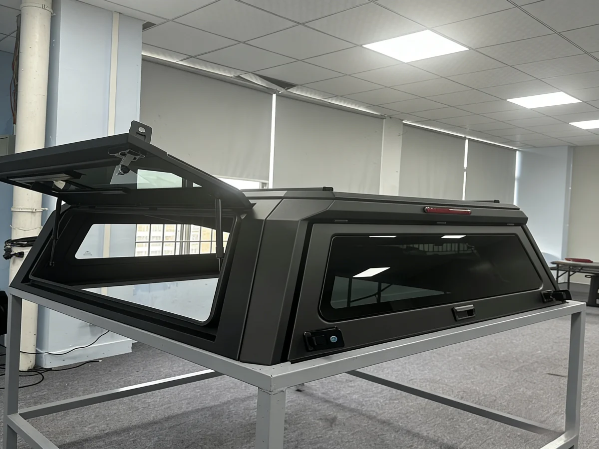 

Водонепроницаемый алюминиевый тент для пикапа Dream Garage, произведенный в Китае, аксессуар для модификации экстерьера, подходит для Hilux / Tacoma / Tu.