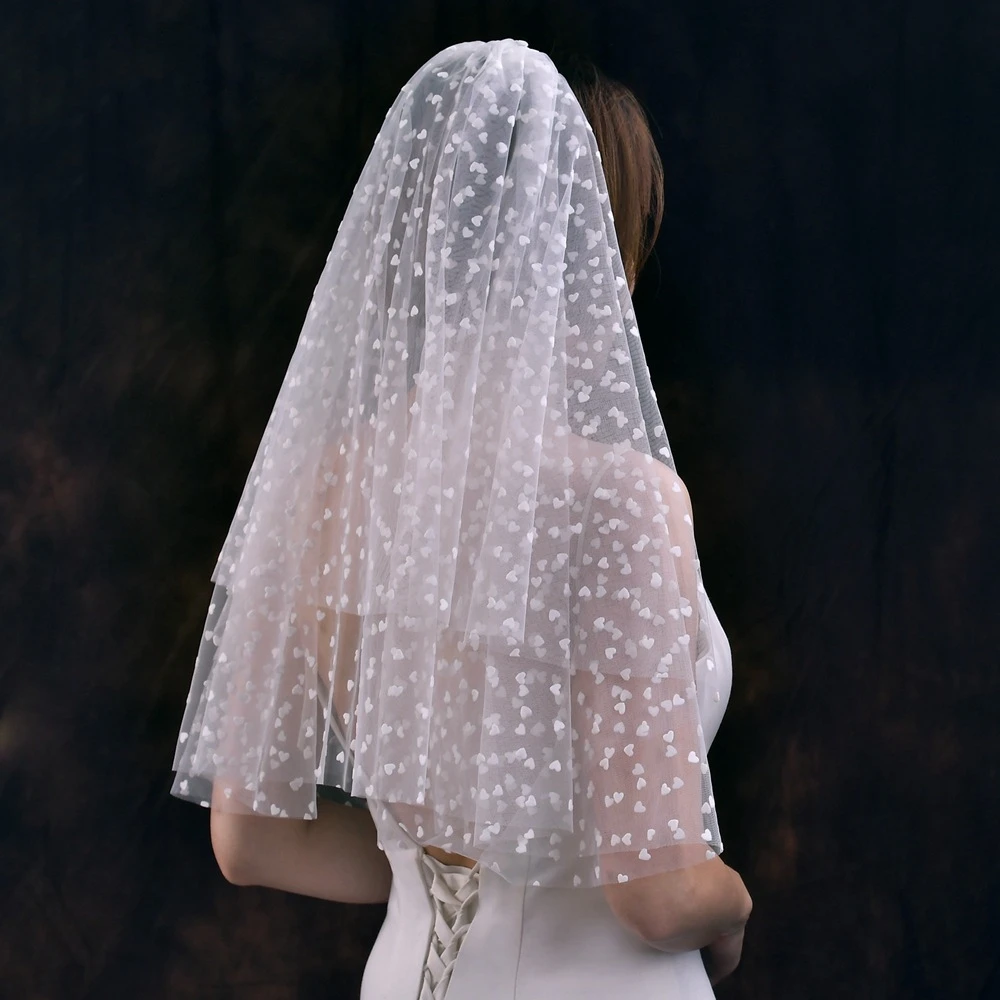 Acessórios para o cabelo do casamento Vestidos De Festa Em Forma de Coração Curto Puffy Veils Licença Nupcial Pequeno Para Luxo Mulher Dama De Noiva Cerimônia