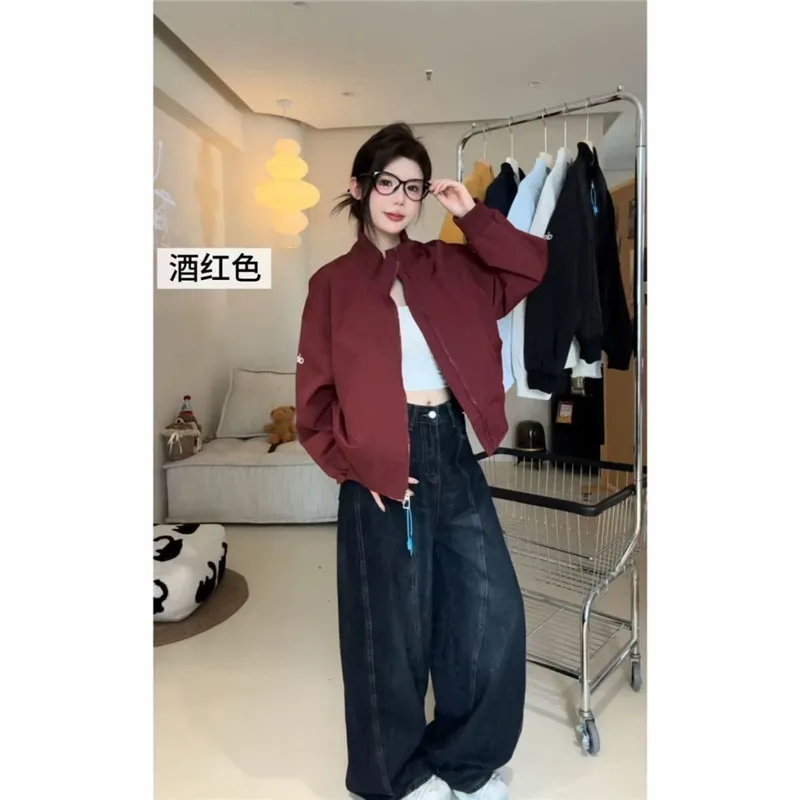 

Маленькая женская бейсбольная форма в стиле ретро, студенческая короткая корейская куртка, свободная женская осенняя куртка 2025 года, новая верхняя одежда для отдыха