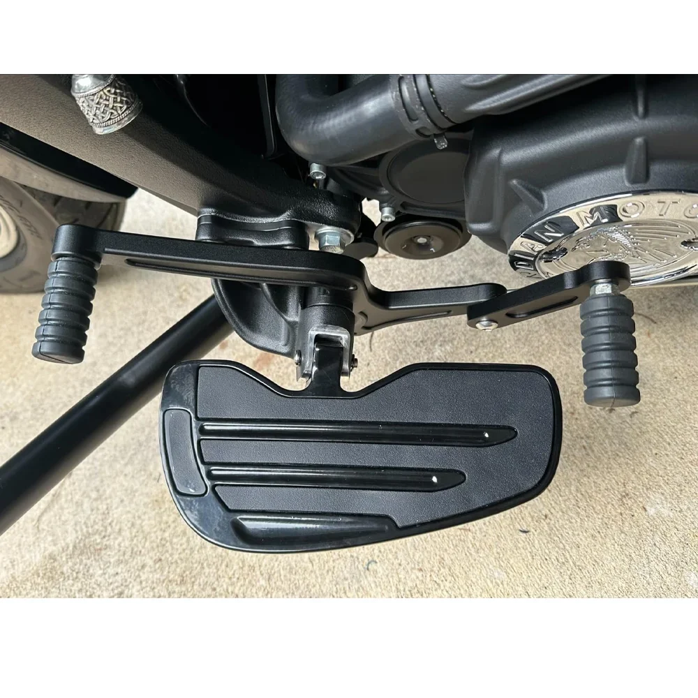A Set Heel Toe Gear Shift Lever Shifter Level Peda Brake Pedal Foot Pegs For Indian Scouts Hussar Bobber / Scout Sixty 2015-2023