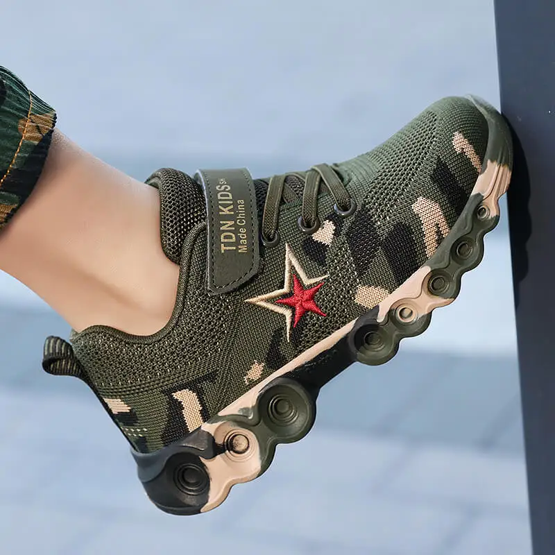 

New Kids Fashion Fabric Breathable Running Shoes Camouflage Wear Resistance Children's Outdoor School Flat Casual Sneakers