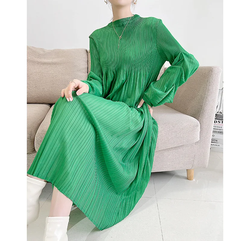 

Maternity Women Dress Clothes Long Sleeve Mother-to-be Green Spring Pregnant Woman Pregnancy Loose Pleated Age-reducing Dresses