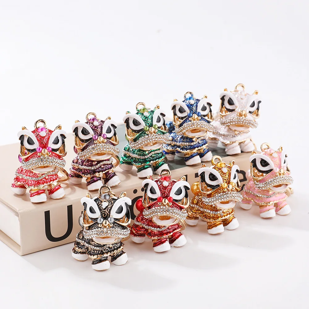 

Diamond-encrusted Awakening Lion Keychain, Diamond Accessories Car Keychain Gift