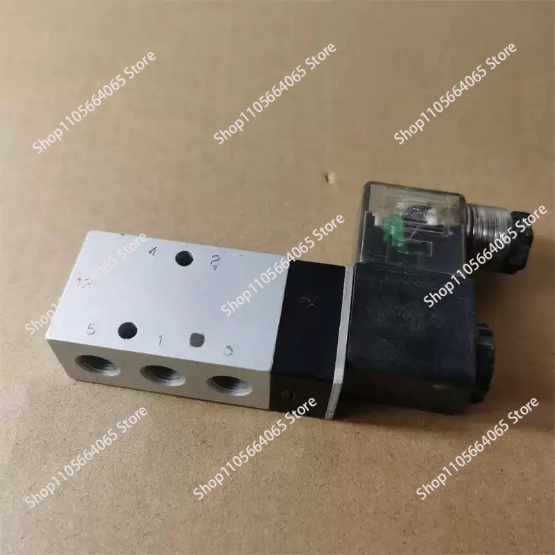 M04510-HN M 04 510-HN  solenoid valve Dos posiciones cinco vías direccional AIRTEC