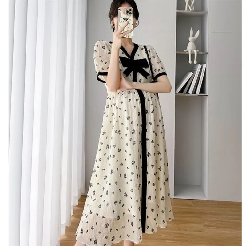 summer-pregnant-women-dress-korean-version-v-neck-dress-fashionable-high-end-pregnancy-dress-short-sleeve-maternity-dress-zi979