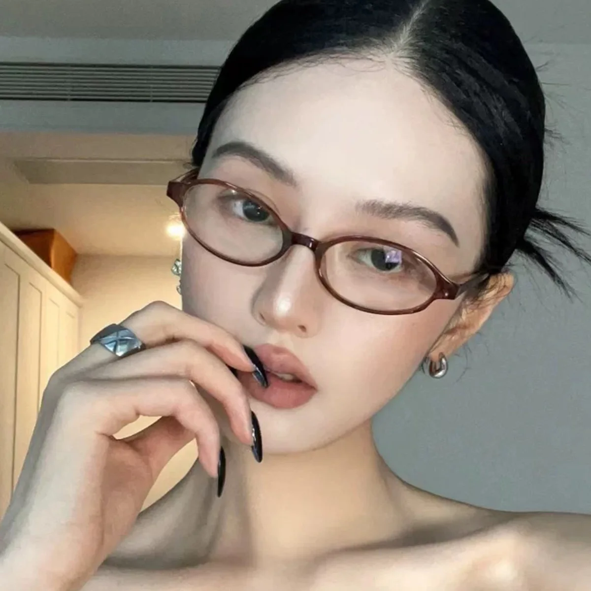

Новые женские очки в маленькой овальной оправе, милые очки с защитой от синего света, простые очки с отделкой, оптические очки, компьютерные прозрачные очки