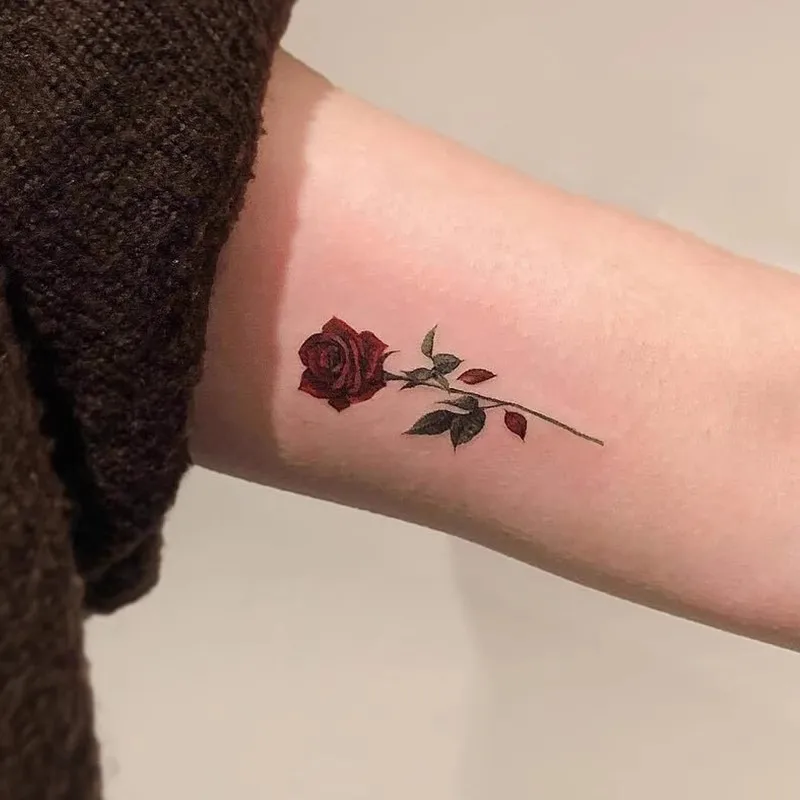 1pc Beautiful Small Flower Temporary Tattoo, Hand and Arm Tattoo Sticker, Waterproof and Long-lasting Rose Tattoo Sticker