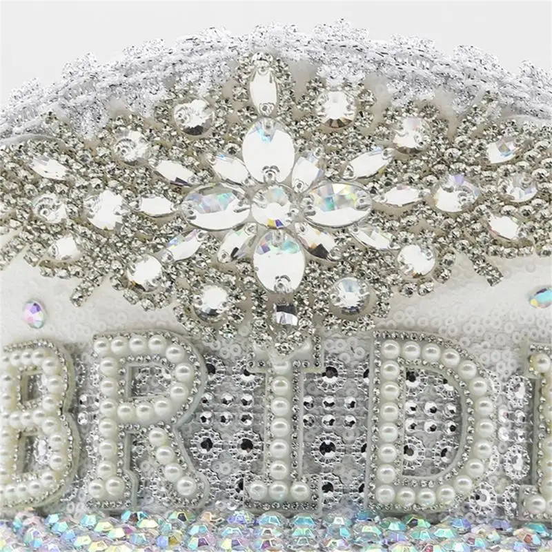 Splendido cappello da sposa con perle, cappello da capitano, con bianchi incrostati, BRIDR da 49