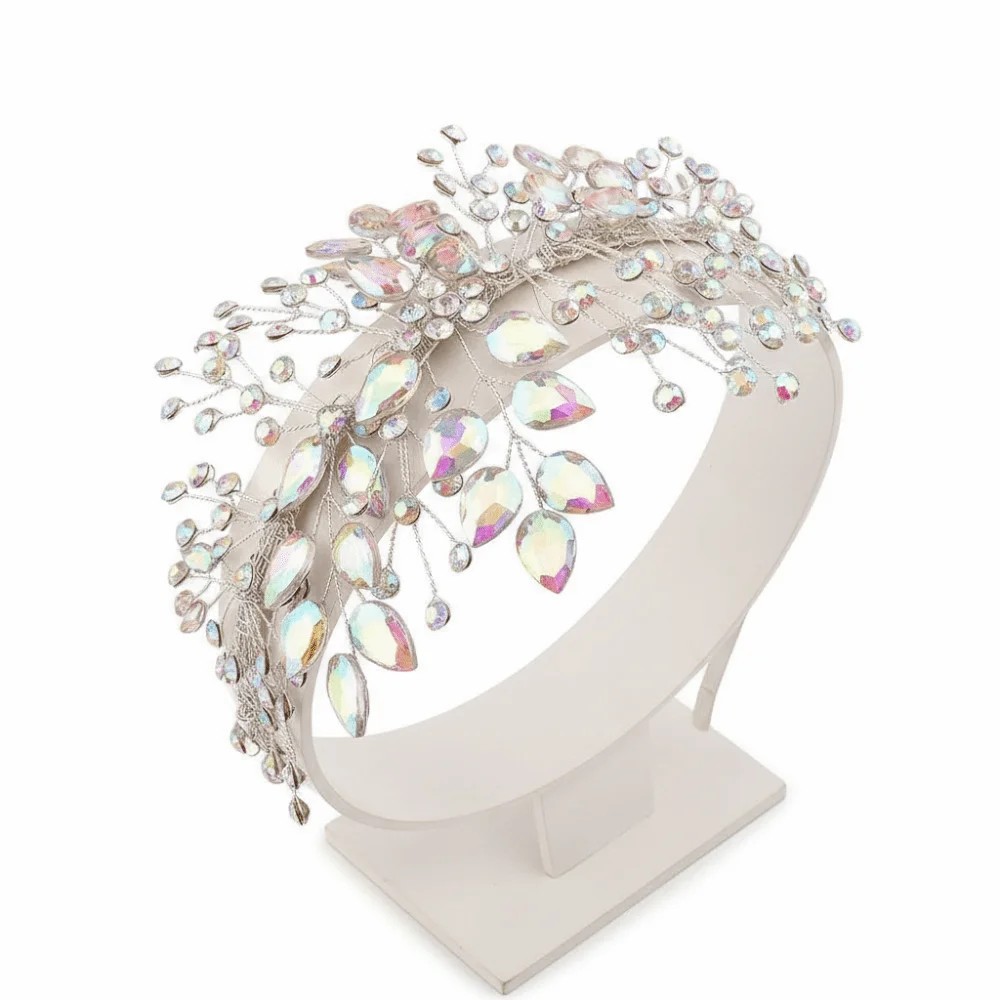acessorio-de-cabelo-artesanal-para-noivas-com-design-de-folhas-e-strass-estilo-diadema-de-rainha-e-coroa-de-princesa