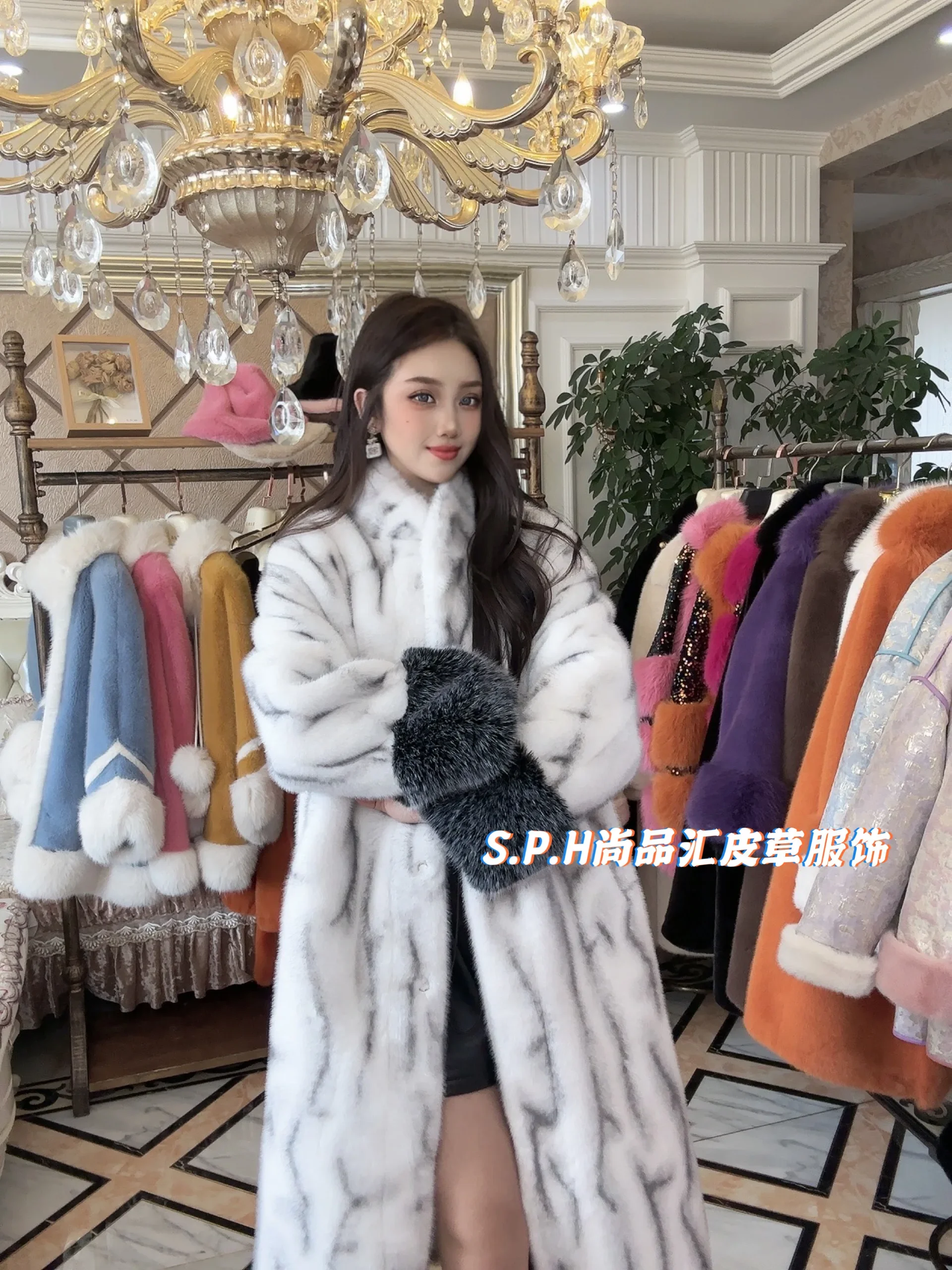 New Women's Winter Faux Fur Long Elegant Fashion High-End Thickening Warm Comfort Feminine Contrast Color Faux Fur Coats